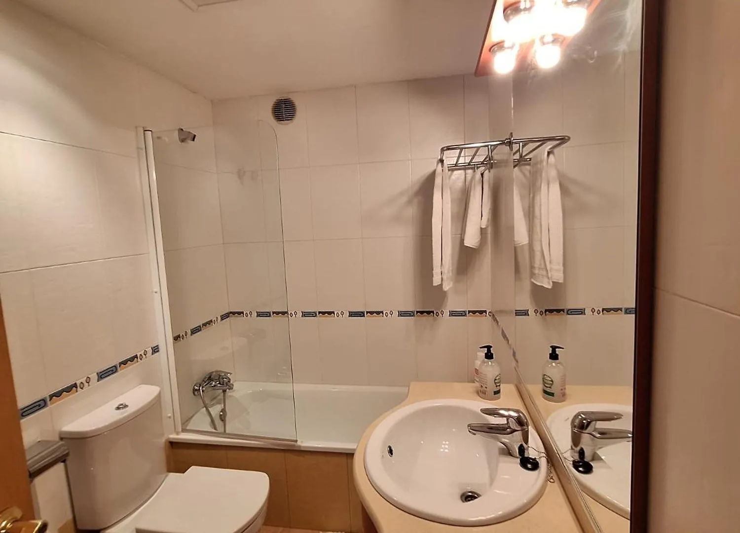 Apartment Bonito Y Comodo A 200 M De La Playa Lloret de Mar Spain
